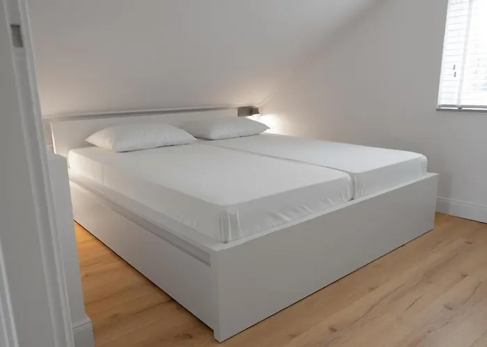 Holiday home Spaanse Galeien 13